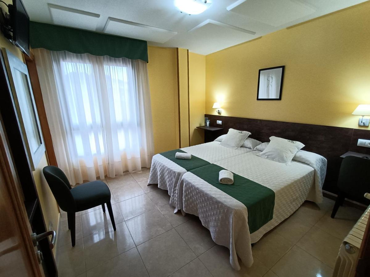 Hotel Casa Benilde Palas de Rei Екстериор снимка