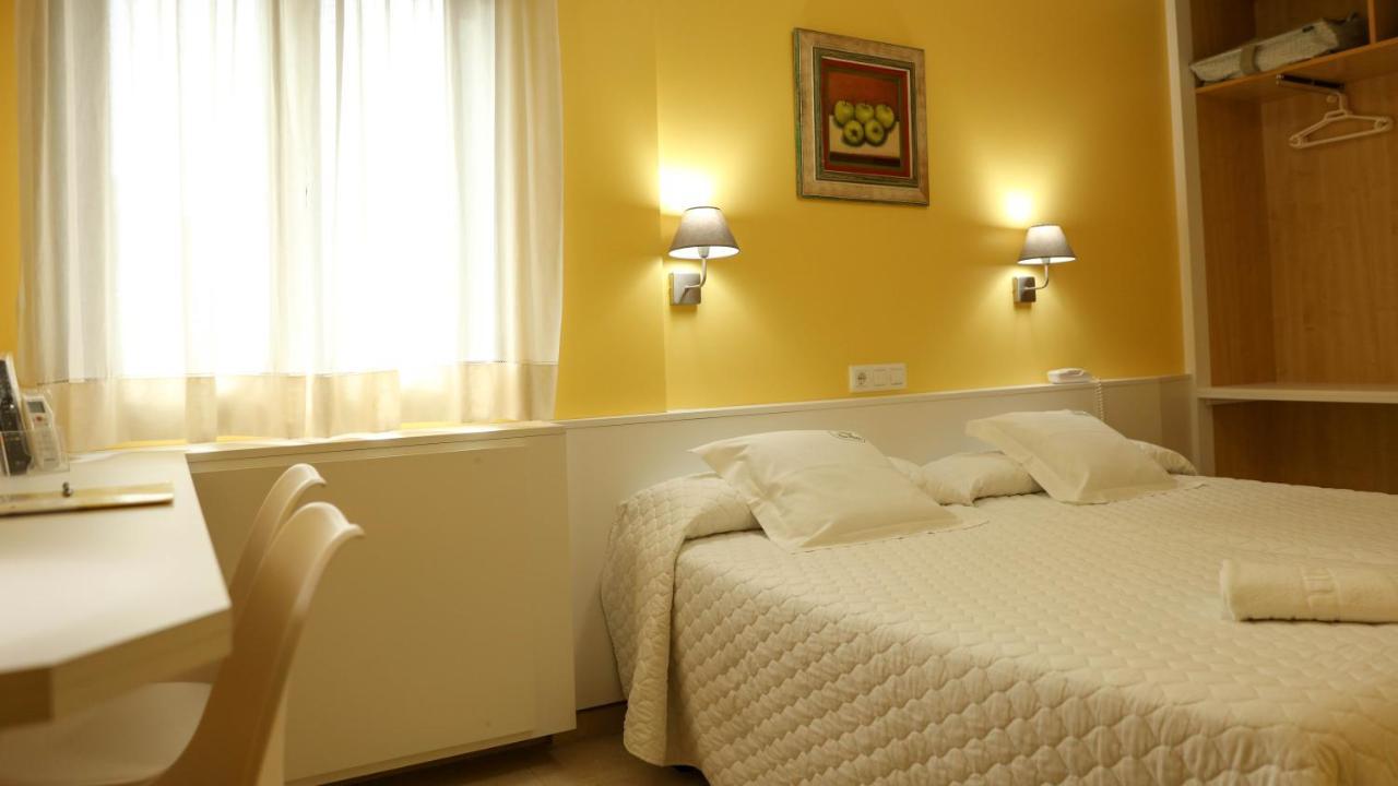 Hotel Casa Benilde Palas de Rei Екстериор снимка