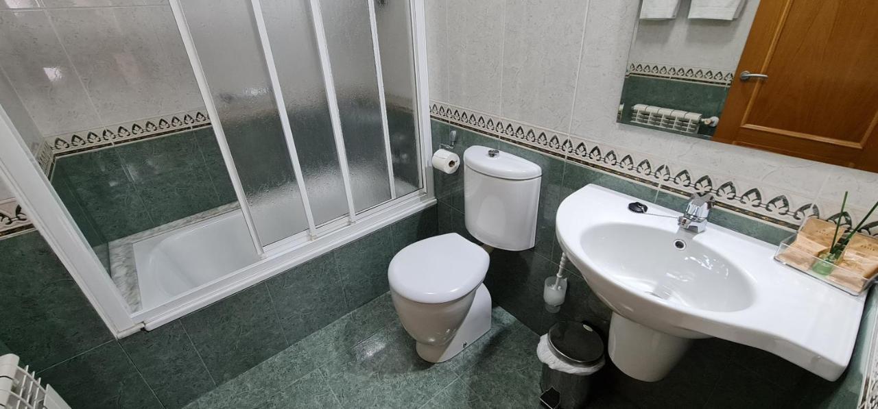 Hotel Casa Benilde Palas de Rei Екстериор снимка
